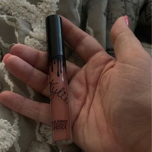 Kylie cosmetics lipstick